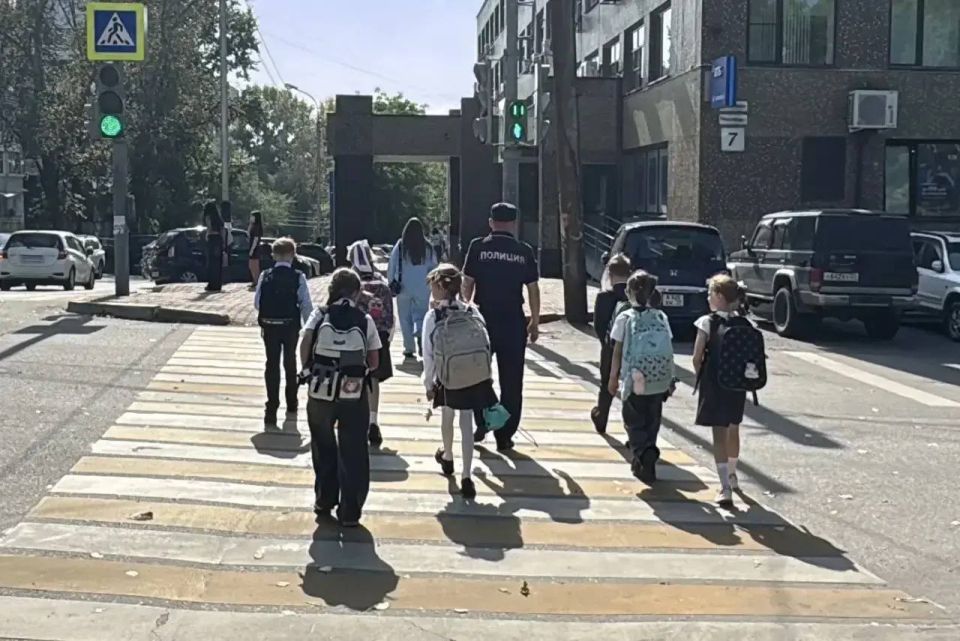 В Хабаровске прошло информационно-пропагандистское мероприятие под названием "Возьми меня за руку" В Хабаровске прошло информационно-пропагандистское мероприятие под названием "Возьми меня за руку"