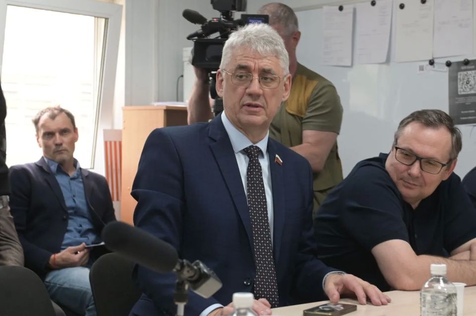 Хабаровский край не просто ставит перед собой серьезные задачи, но и умеет их выполнять.Такую оценку получил регион по итогам выездного заседания Комитета Совета Федерации по экономической политике Хабаровский край не просто ставит перед собой серьезные задачи, но и умеет их выполнять.Такую оценку получил регион по итогам выездного заседания Комитета Совета Федерации по экономической политике