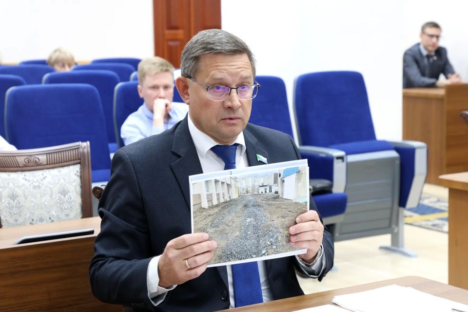 Модернизацию коммунальной инфраструктуры обсудили региональные депутаты Модернизацию коммунальной инфраструктуры обсудили региональные депутаты
