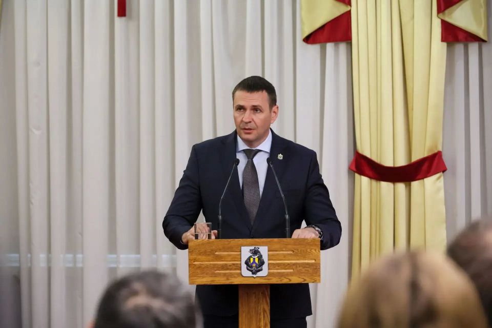 Дмитрий Демешин: На торжественном приёме в честь Дня российского предпринимательства вручил награды лучшим представителям бизнеса Хабаровского края Дмитрий Демешин: На торжественном приёме в честь Дня российского предпринимательства вручил награды лучшим представителям бизнеса Хабаровского края