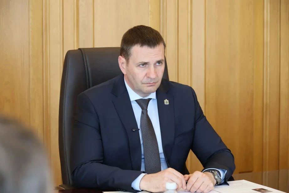 Дмитрий Демешин провел рабочую встречу с заместителем директора Федеральной службы по финансовому мониторингу Иваном Корневым Дмитрий Демешин провел рабочую встречу с заместителем директора Федеральной службы по финансовому мониторингу Иваном Корневым
