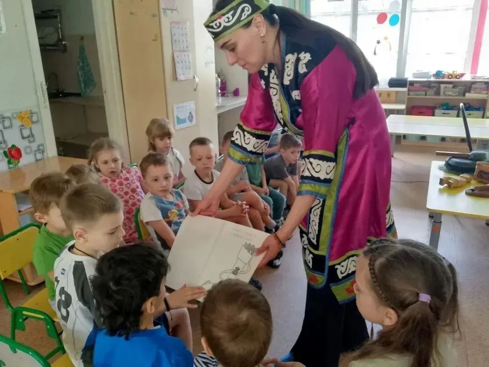 Уважаемые работники библиотек Хабаровского края! Сердечно поздравляем вас с Общероссийским днём библиотек! Уважаемые работники библиотек Хабаровского края! Сердечно поздравляем вас с Общероссийским днём библиотек!