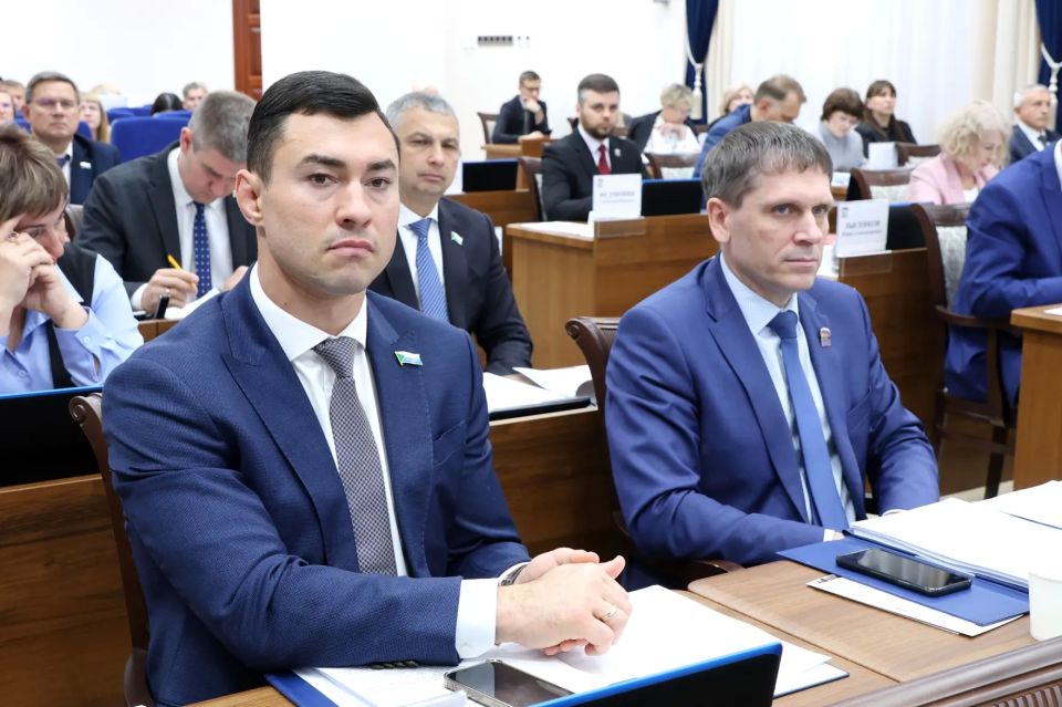 В краевом парламенте поддержали законопроекты о защите прав беременных В краевом парламенте поддержали законопроекты о защите прав беременных
