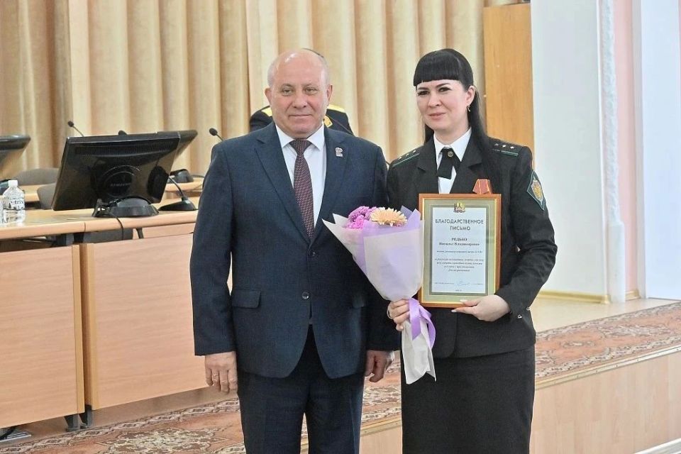 Уважаемые военнослужащие и ветераны Пограничной службы! Уважаемые военнослужащие и ветераны Пограничной службы!
