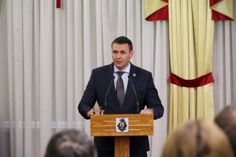 Дмитрий Демешин поздравил пограничников с профессиональным праздником