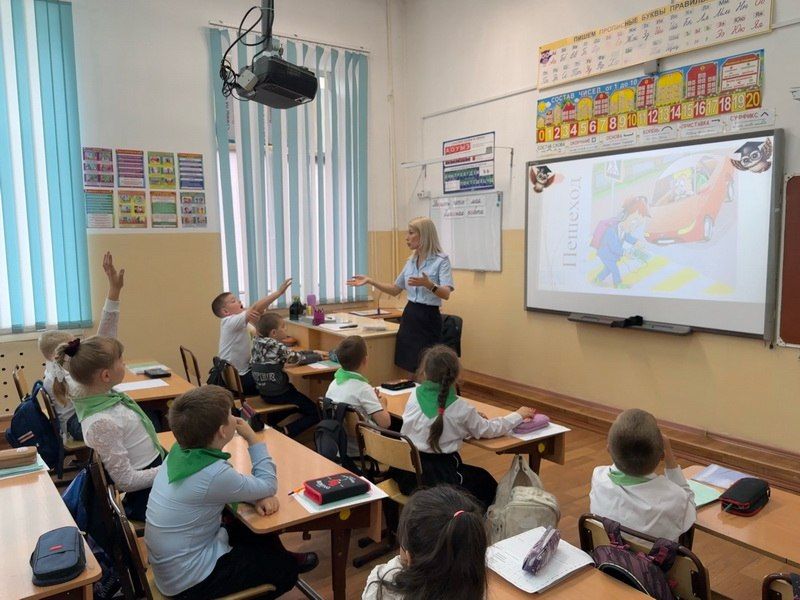 Сотрудники Госавтоинспекции Вяземского района провели профилактическое мероприятие «Живи по правилам» Сотрудники Госавтоинспекции Вяземского района провели профилактическое мероприятие «Живи по правилам»