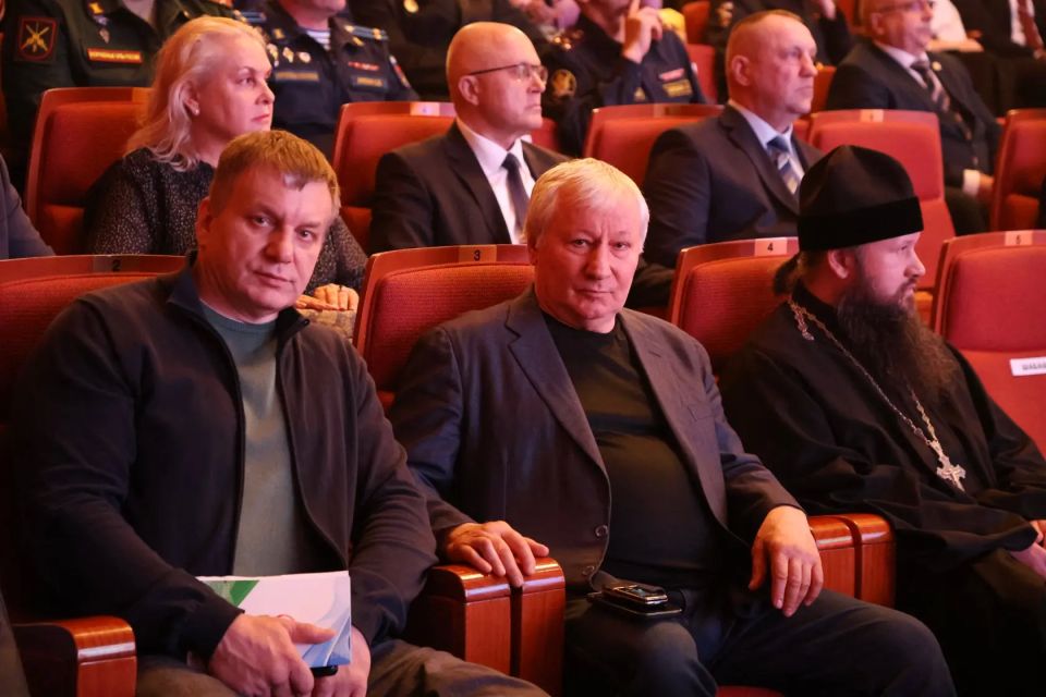 Хабаровск отмечает 168-летие Хабаровск отмечает 168-летие