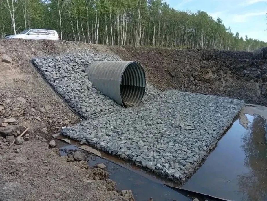 Завершаются ремонтные работы моста через реку Понгдан на трассе Селихино – Николаевск-на-Амуре Завершаются ремонтные работы моста через реку Понгдан на трассе Селихино – Николаевск-на-Амуре