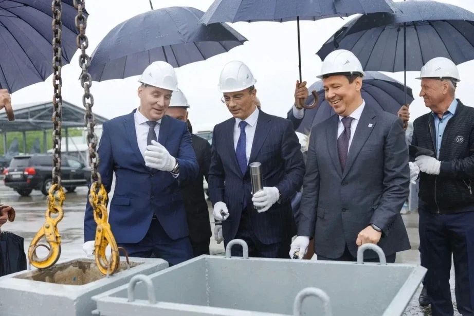 На Комсомольском-на-Амуре авиационном заводе запустили строительство нового корпуса На Комсомольском-на-Амуре авиационном заводе запустили строительство нового корпуса