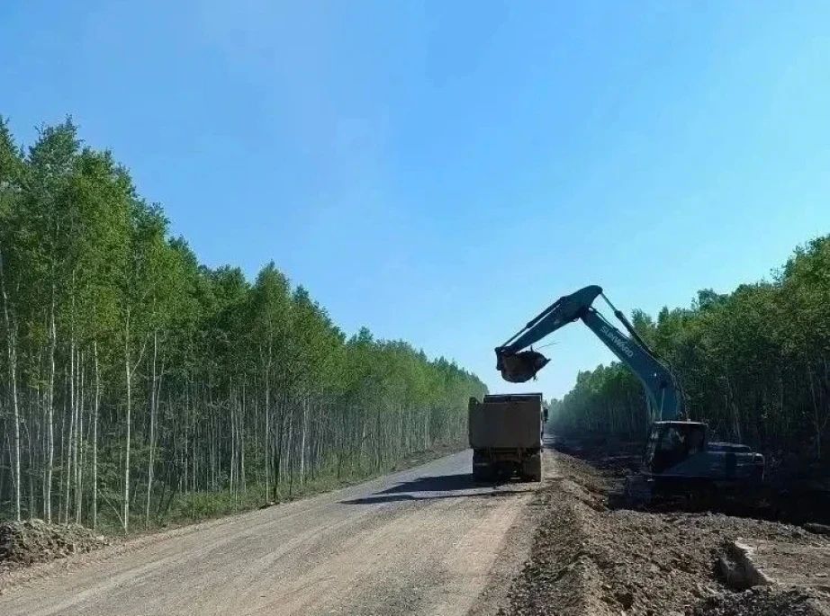 Завершаются ремонтные работы моста через реку Понгдан на трассе Селихино – Николаевск-на-Амуре Завершаются ремонтные работы моста через реку Понгдан на трассе Селихино – Николаевск-на-Амуре