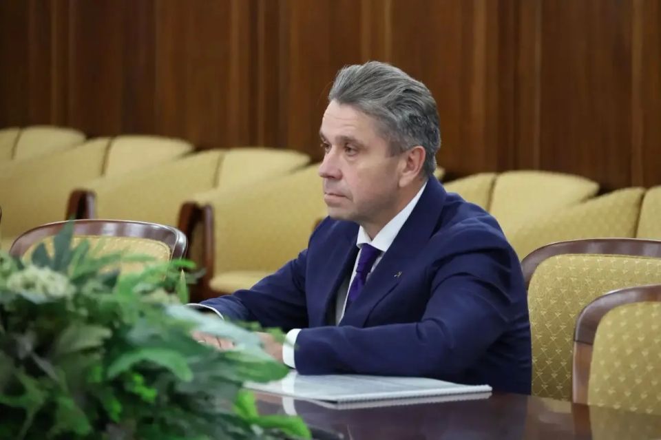 Дмитрий Демешин: Традиционно накануне Дня защиты детей встретился с уполномоченным по правам ребёнка в Хабаровском крае Петром Перевезенцевым – он доложил об итогах работы в 2025 году Дмитрий Демешин: Традиционно накануне Дня защиты детей встретился с уполномоченным по правам ребёнка в Хабаровском крае Петром Перевезенцевым – он доложил об итогах работы в 2025 году