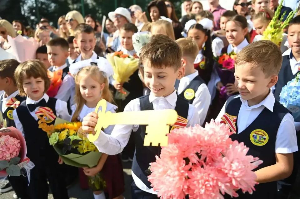 Дмитрий Демешин: День защиты детей – праздник, напрямую связанный с будущим Дмитрий Демешин: День защиты детей – праздник, напрямую связанный с будущим