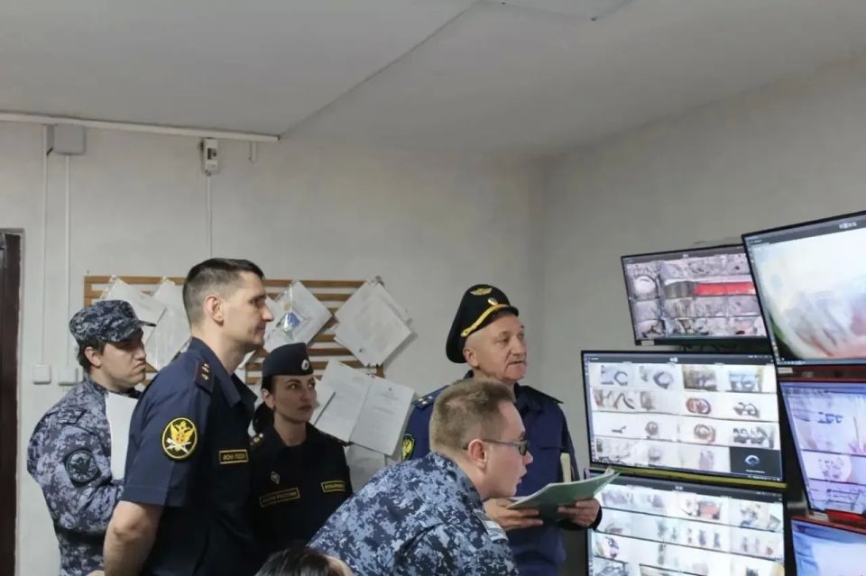 Заместитель прокурора Хабаровского края Сергей Аксаментов проверил пенитенциарные учреждения Амурского района и г. Комсомольска-на-Амуре Заместитель прокурора Хабаровского края Сергей Аксаментов проверил пенитенциарные учреждения Амурского района и г. Комсомольска-на-Амуре