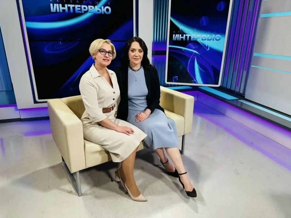 На телеканале 6ТВ вышло замечательное интервью с генеральным директором Государственного архива Хабаровского края, членом краевой Общественной палаты Натальей Григорьевной Ляшко
