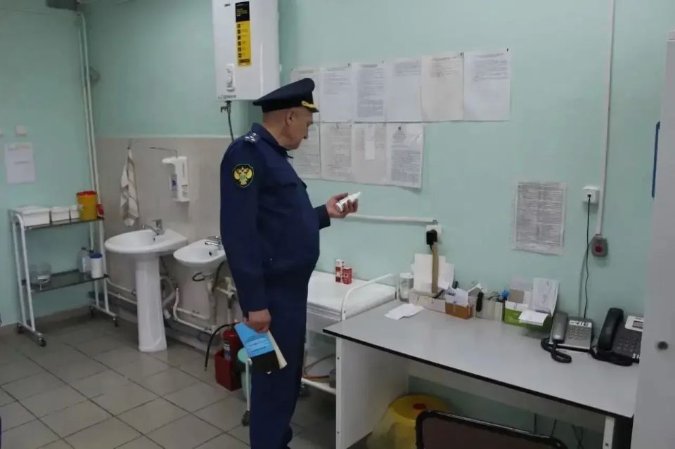 Заместитель прокурора Хабаровского края Сергей Аксаментов проверил пенитенциарные учреждения Амурского района и г. Комсомольска-на-Амуре Заместитель прокурора Хабаровского края Сергей Аксаментов проверил пенитенциарные учреждения Амурского района и г. Комсомольска-на-Амуре