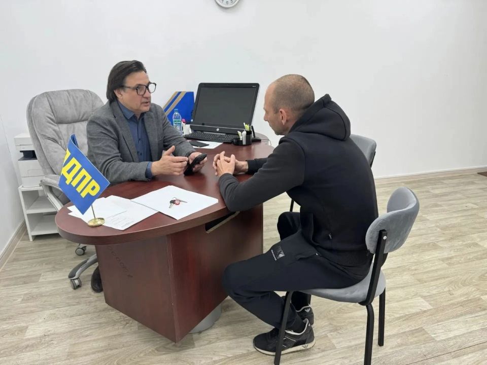 Александр Жорник: В Комсомольске-на-Амуре состоялся очередной личный приём граждан, в ходе которого поступил ряд обращений по вопросам жилищно-коммунального хозяйства, содержания многоквартирных домов и благоустройства...