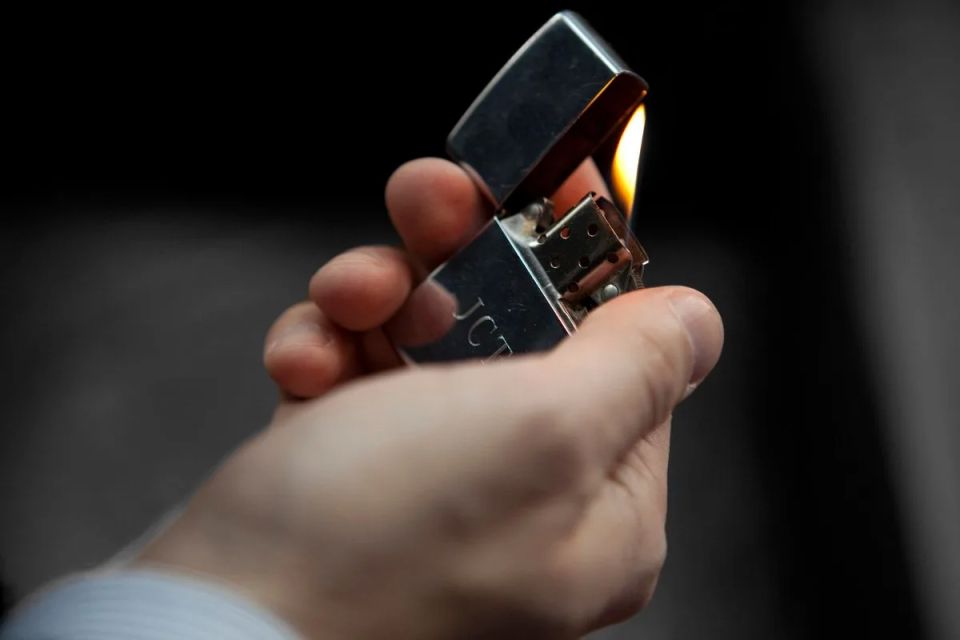 Бикинец облил подругу бензином и поджег – все из-за ревности