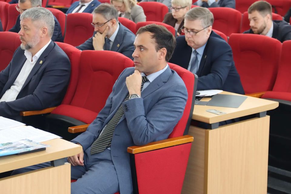 В ходе расширенного аппаратного совещания профильным структурным подразделениям были даны поручения, касающиеся активизации работ по ремонту теплотрасс и водоотведения В ходе расширенного аппаратного совещания профильным структурным подразделениям были даны поручения, касающиеся активизации работ по ремонту теплотрасс и водоотведения