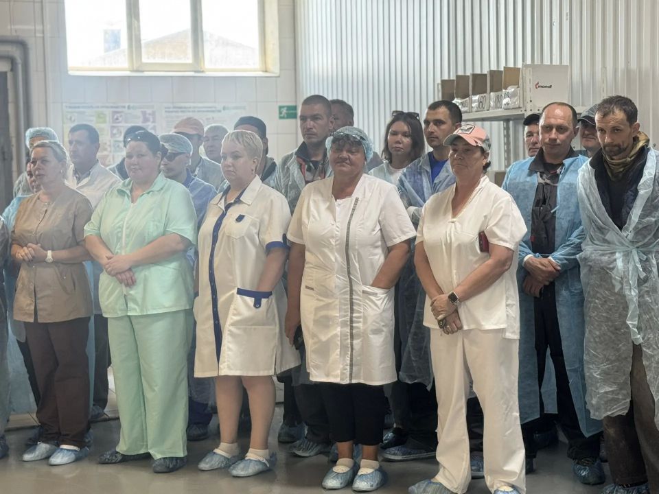 В основе работы коллектива - ориентация на результат, ответственность, взаимовыручка В основе работы коллектива - ориентация на результат, ответственность, взаимовыручка