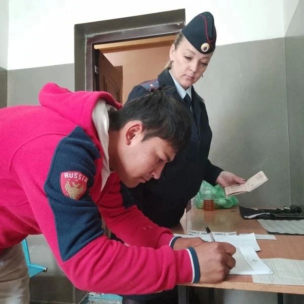В Ванинском и Советско-Гаванском районах сотрудники полиции выявили иностранных граждан, нарушивших миграционное законодательство В Ванинском и Советско-Гаванском районах сотрудники полиции выявили иностранных граждан, нарушивших миграционное законодательство