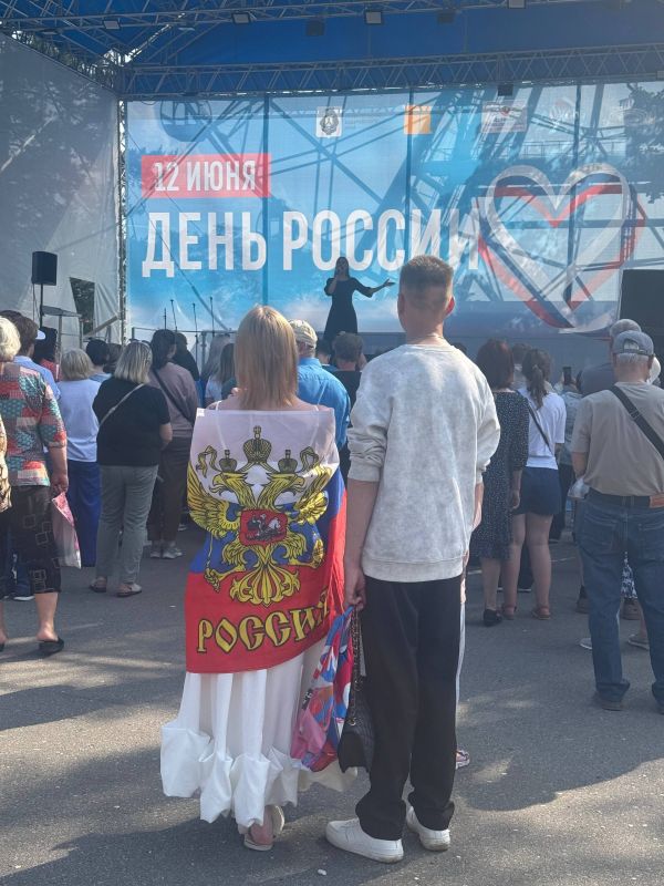 А вот и он – «Карагод»!. Фестиваль музыки и песен народов края объединил жителей на праздновании знаменательного праздника – Дня России