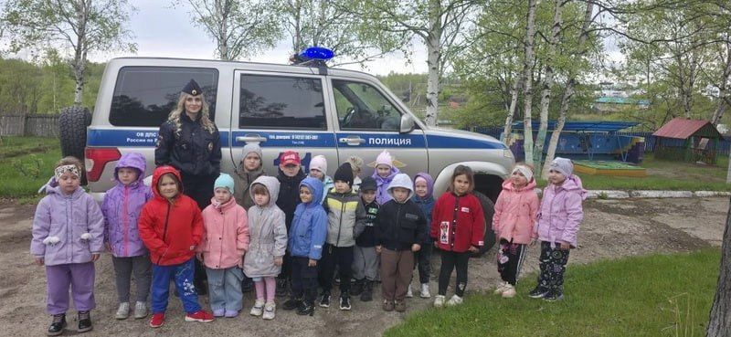 Сотрудники Госавтоинспекции Ванинского района провели мероприятие для воспитанников детского сада Сотрудники Госавтоинспекции Ванинского района провели мероприятие для воспитанников детского сада