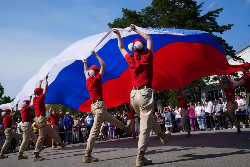 12 июня в Хабаровске с размахом отметили День России 12 июня в Хабаровске с размахом отметили День России