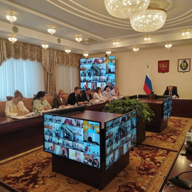Меры по погашению задолженности по заработной плате обсудили на региональной комиссии