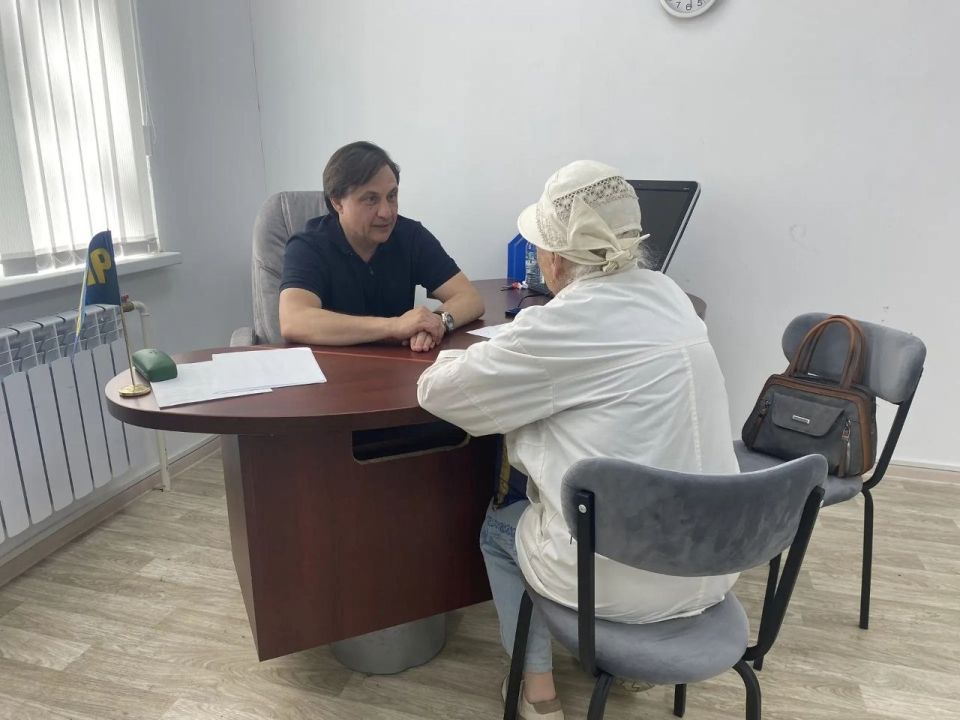 Александр Жорник: В Комсомольске-на-Амуре провёл очередной личный приём граждан, в ходе которого поступил ряд обращений по различным вопросам Александр Жорник: В Комсомольске-на-Амуре провёл очередной личный приём граждан, в ходе которого поступил ряд обращений по различным вопросам