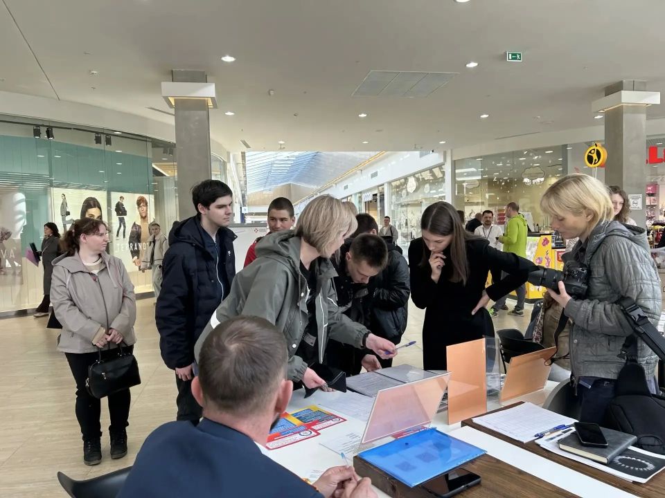 В Хабаровском крае состоится федеральный этап Всероссийской ярмарки трудоустройства «Работа России В Хабаровском крае состоится федеральный этап Всероссийской ярмарки трудоустройства «Работа России