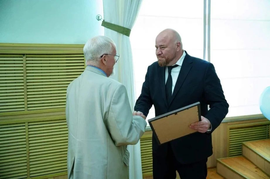 Лучших сотрудников ДВГМУ наградили в преддверии Дня медицинского работника Лучших сотрудников ДВГМУ наградили в преддверии Дня медицинского работника