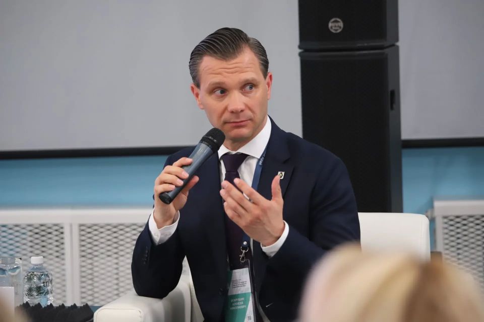 Дмитрий Демешин: Формируем стратегию образования в Хабаровском крае до 2036 года Дмитрий Демешин: Формируем стратегию образования в Хабаровском крае до 2036 года