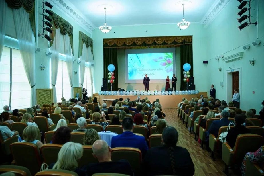 Лучших сотрудников ДВГМУ наградили в преддверии Дня медицинского работника Лучших сотрудников ДВГМУ наградили в преддверии Дня медицинского работника