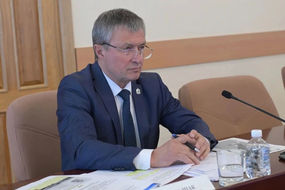 Дмитрий Демешин поручил изучить вопрос переработки пушнины и дикого мяса в Хабаровском крае Дмитрий Демешин поручил изучить вопрос переработки пушнины и дикого мяса в Хабаровском крае