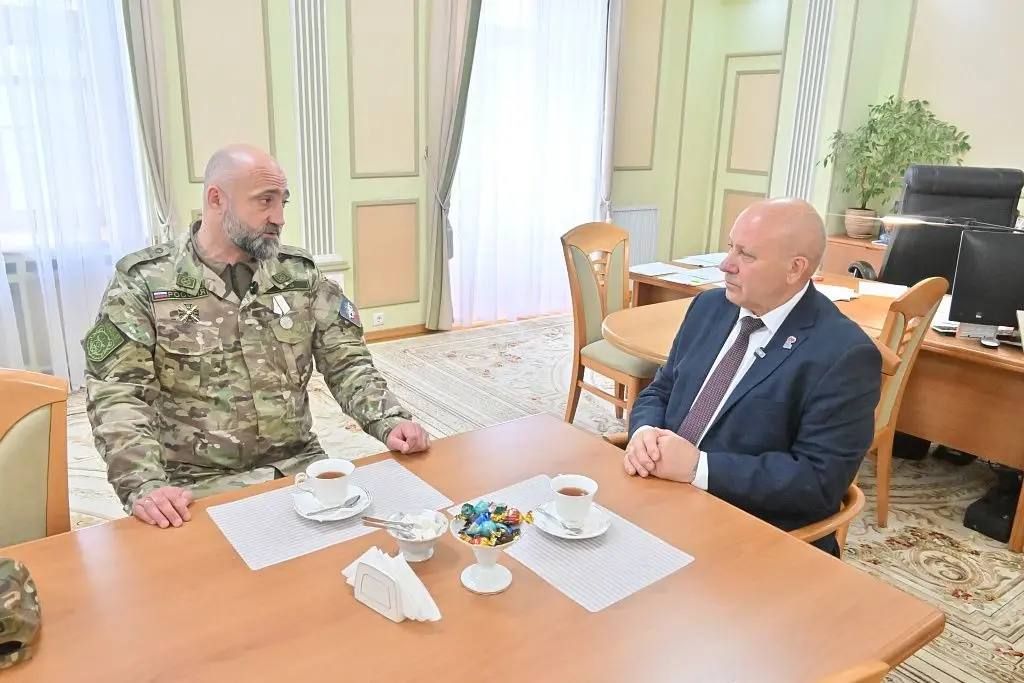 НА ДОЛЖНОСТЬ ДИРЕКТОРА МУНИЦИПАЛЬНОГО ЦЕНТРА РАБОТЫ С УЧАСТНИКАМИ СВО И ЧЛЕНАМИ ИХ СЕМЕЙ В ХАБАРОВСКЕ БУДЕТ НАЗНАЧЕН МАКСИМ ГЕННАДЬЕВИЧ ТРАХАНОВ, ДЕПУТАТ ХАБАРОВСКОЙ ГОРОДСКОЙ ДУМЫ НА ДОЛЖНОСТЬ ДИРЕКТОРА МУНИЦИПАЛЬНОГО ЦЕНТРА РАБОТЫ С УЧАСТНИКАМИ СВО И ЧЛЕНАМИ ИХ СЕМЕЙ В ХАБАРОВСКЕ БУДЕТ НАЗНАЧЕН МАКСИМ ГЕННАДЬЕВИЧ ТРАХАНОВ, ДЕПУТАТ ХАБАРОВСКОЙ ГОРОДСКОЙ ДУМЫ