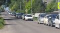 В километровых очередях за бензином стоят автомобили в Ванино и Советской Гавани По словам местных жителей, топливный вопрос продолжает стоять остро. 92-й бензин, и то, сомнительного качества, отпускают три АЗС