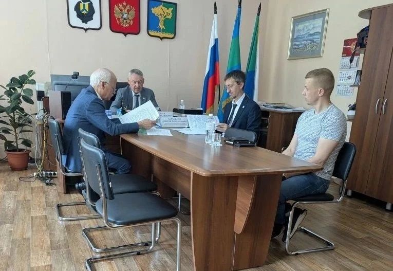 Харун Карчаев посетил Амурск с рабочим визитом Харун Карчаев посетил Амурск с рабочим визитом