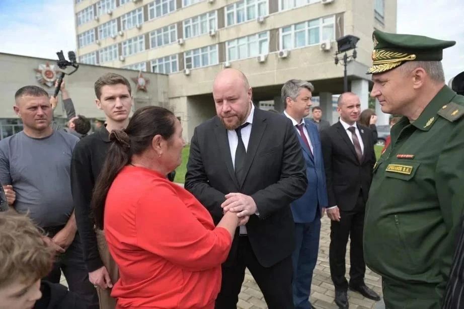 Имя Героя Российской Федерации Василия Дяк увековечили на Обелиске Славы в Хабаровске