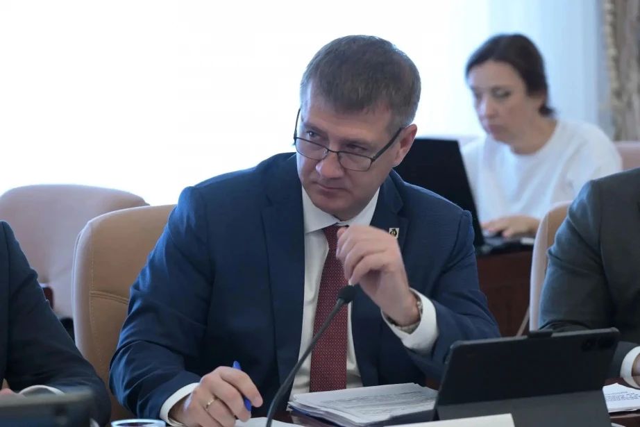 Дмитрий Демешин: «Людям решать, как будут выглядеть их города» Дмитрий Демешин: «Людям решать, как будут выглядеть их города»