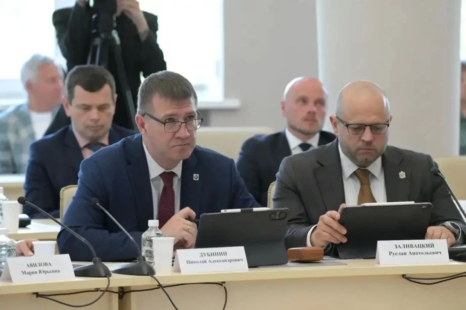 Дмитрий Демешин: «Создаем комфортные условия для бизнеса, чтобы в крае появлялись новые рабочие места» Дмитрий Демешин: «Создаем комфортные условия для бизнеса, чтобы в крае появлялись новые рабочие места»