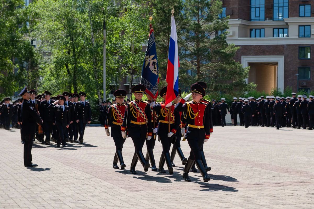 Ряды правоохранительных органов пополнят молодые лейтенанты Ряды правоохранительных органов пополнят молодые лейтенанты
