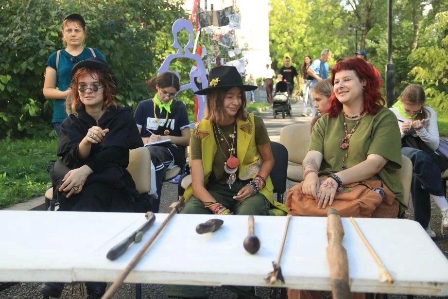 Хабаровчане и гости города смогут попробовать свои силы в танцевальном, музыкальном, литературном и прикладном искусстве Хабаровчане и гости города смогут попробовать свои силы в танцевальном, музыкальном, литературном и прикладном искусстве