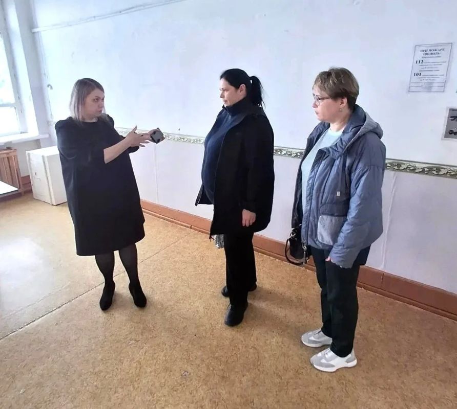 Рабочая поездка в Охотский муниципальный округ Рабочая поездка в Охотский муниципальный округ