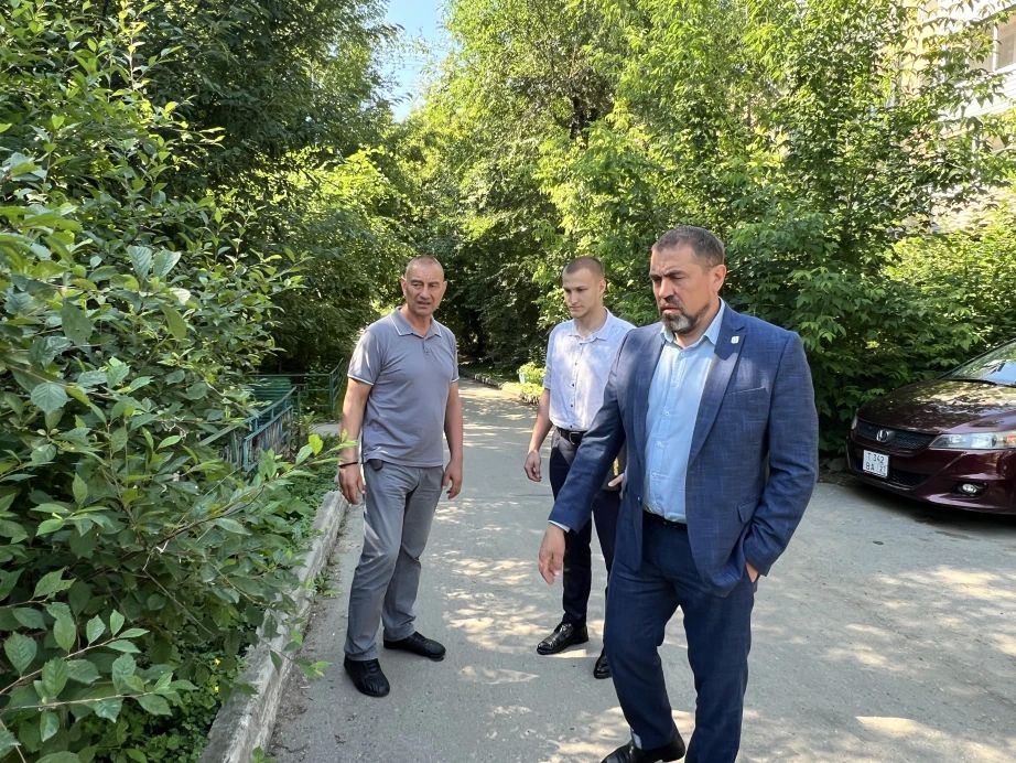 Чистота и благоустройство хабаровских дворов под контролем краевых властей Чистота и благоустройство хабаровских дворов под контролем краевых властей