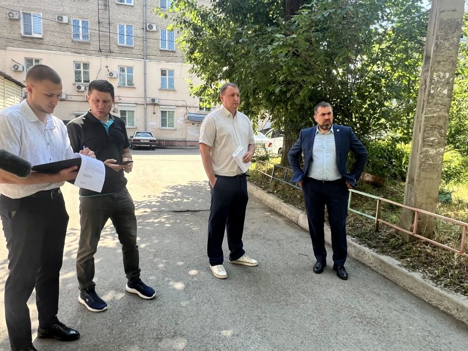 Чистота и благоустройство хабаровских дворов под контролем краевых властей Чистота и благоустройство хабаровских дворов под контролем краевых властей