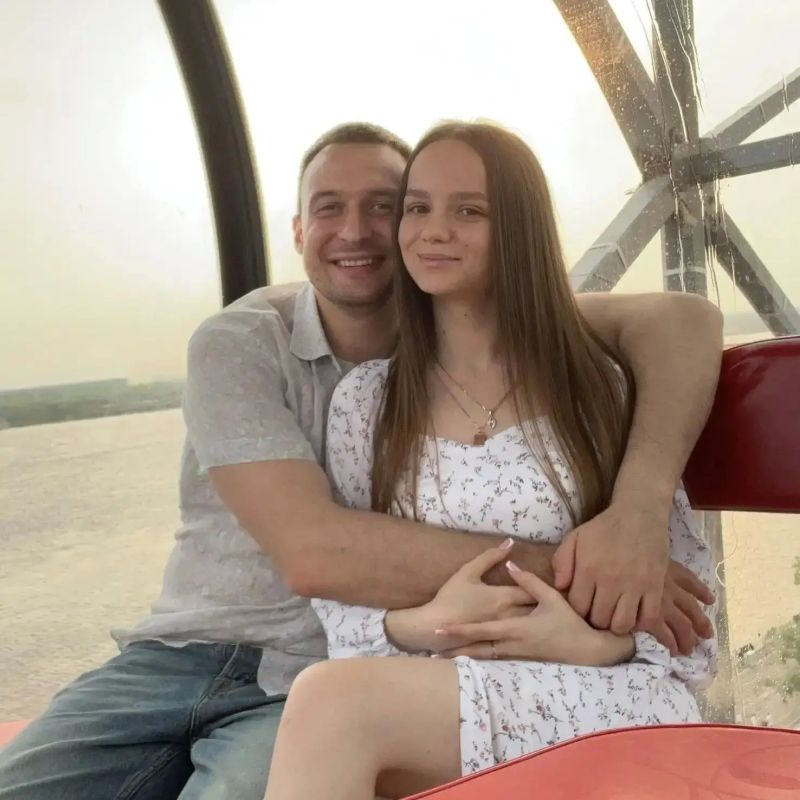 Уже сегодня две пары из Хабаровского края свяжут себя узами брака на III Всероссийском свадебном фестивале в НЦ «Россия» Уже сегодня две пары из Хабаровского края свяжут себя узами брака на III Всероссийском свадебном фестивале в НЦ «Россия»