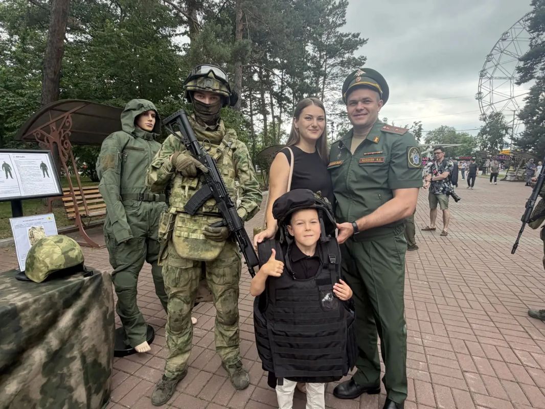 В Хабаровске состоялся физкультурно-спортивный фестиваль В Хабаровске состоялся физкультурно-спортивный фестиваль