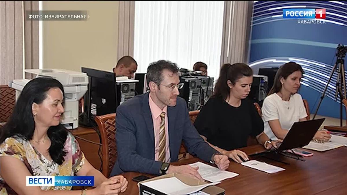 Мэр Хабаровска Сергей Кравчук представил документы в краевой Избирком на выборы в Госдуму