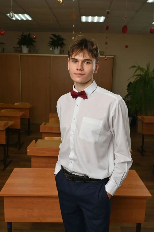 Сергей Кравчук: Сильные и квалифицированные кадры — это основа развития нашего будущего Сергей Кравчук: Сильные и квалифицированные кадры — это основа развития нашего будущего
