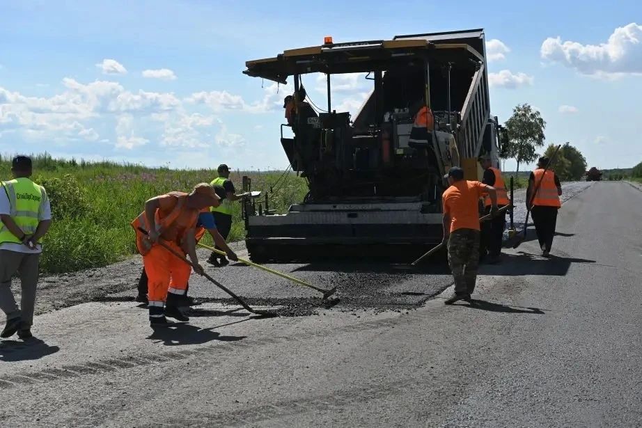 В 3 раза быстрее: путь до Петропавловки теперь по ровному асфальту! В 3 раза быстрее: путь до Петропавловки теперь по ровному асфальту!